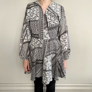 Amanda Uprichard 100% silk mixed pattern long sleeve dress. 🖤